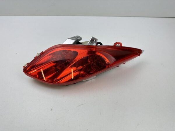 FEU ARRIERE DROIT YAMAHA X-MAX 125 2010-2014