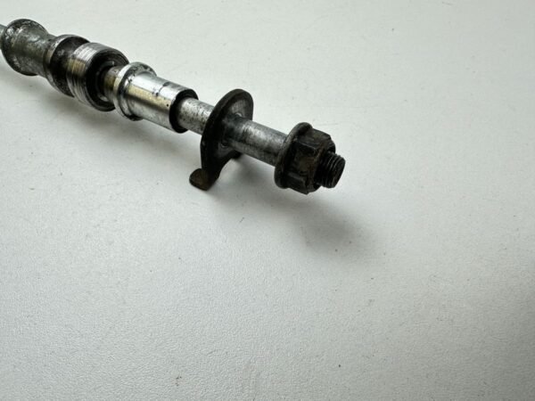 AXE DE ROUE ARRIERE HONDA CBF 125 2009-2014 – Image 2