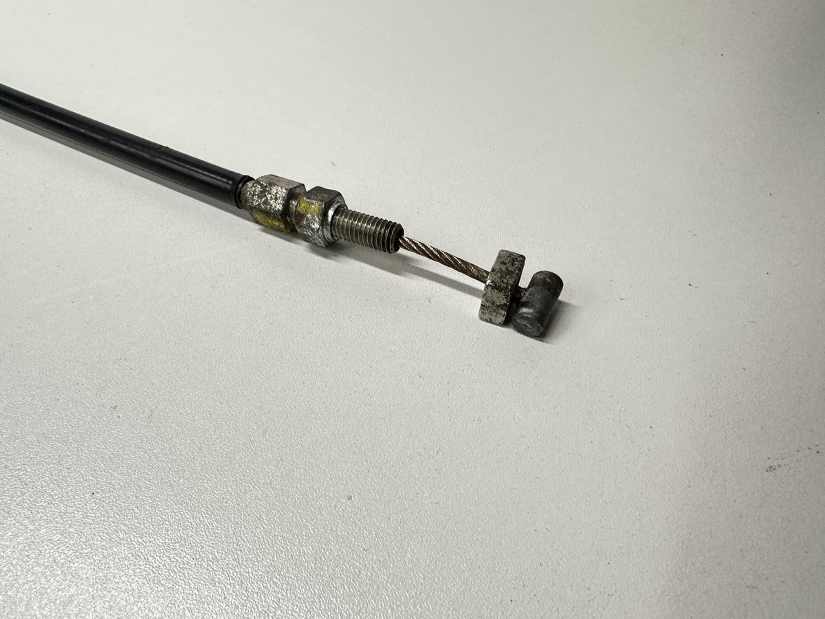 Dratom Parts piece scooter Piaggio MP3 300 2010 2011 2012 2013 2014 26 20241202 210921 ÉTRIER FREIN DE PARKING PIAGGIO MP3 300 IE LT 2010-2014 – Image 2