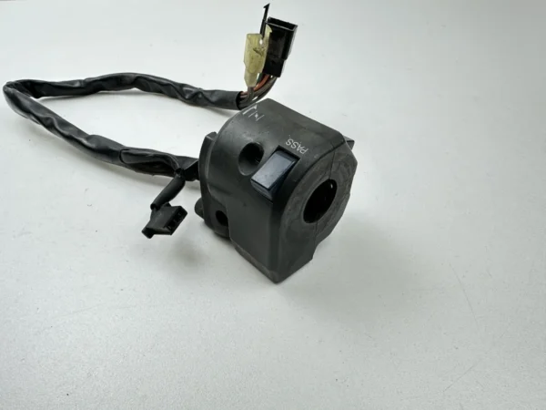 Pièce détachée piece moto d'origine contrôlée et testée - En stock chez Dratom Parts