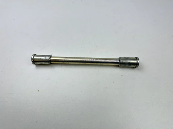 AXE ROUE AVANT KAWASAKI ZR7 750 1999-2003