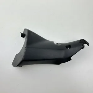 CACHE PLASTIQUE GUIDON SUZUKI 125 BURGMAN 2002-2007