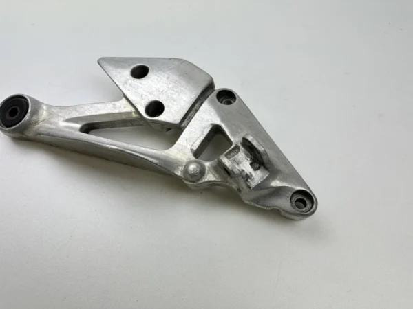 Pièce détachée piece moto d'origine contrôlée et testée - En stock chez Dratom Parts