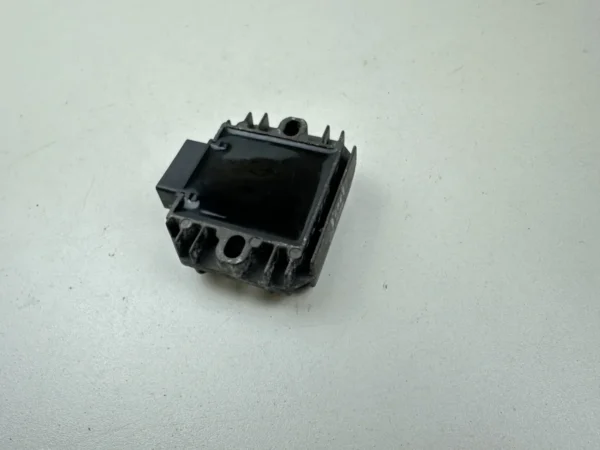 Pièce détachée piece moto d'origine contrôlée et testée - En stock chez Dratom Parts