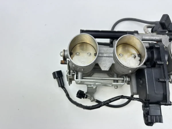 Pièce détachée piece moto d'origine contrôlée et testée - En stock chez Dratom Parts