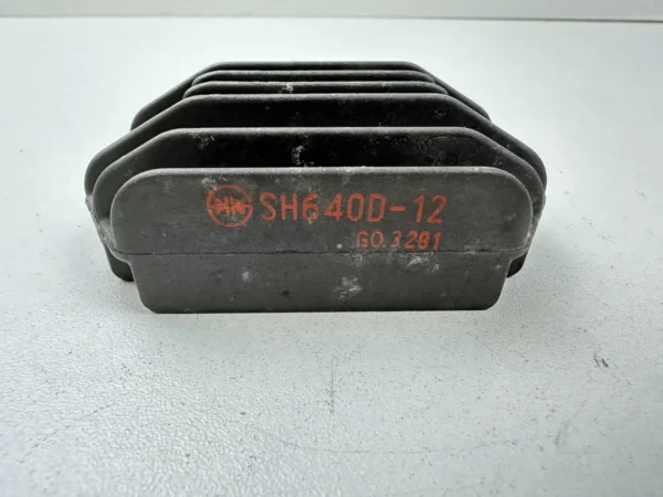 Pièce piece moto d'occasion authentique et vérifiée - Qualité garantie par Dratom Parts