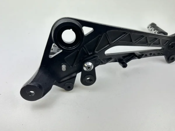 Composant piece moto d'occasion certifié en excellent état - Vendeur professionnel Dratom Parts