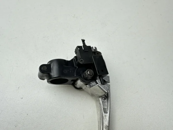 Pièce piece moto d'occasion authentique et vérifiée - Qualité garantie par Dratom Parts