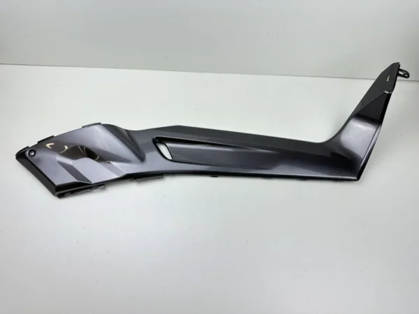 CARÉNAGE BAS DE CAISSE DROIT YAMAHA X-MAX 125 2006-2009