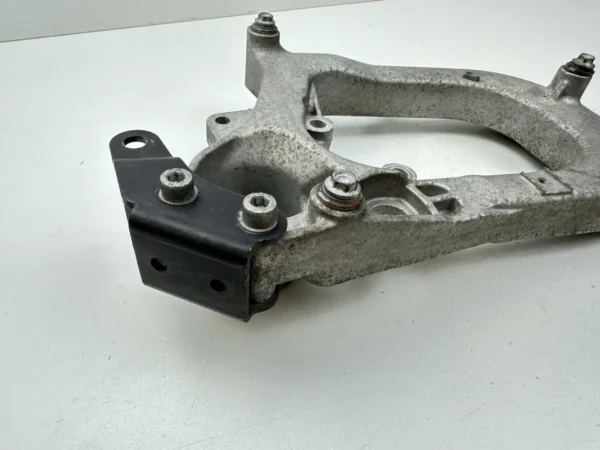 Pièce détachée piece moto d'origine contrôlée et testée - En stock chez Dratom Parts