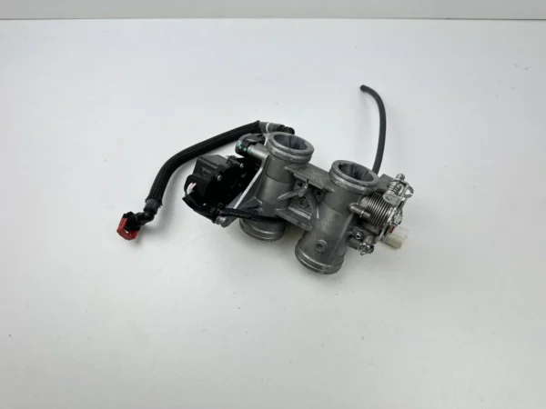 Pièce piece moto d'occasion authentique et vérifiée - Qualité garantie par Dratom Parts