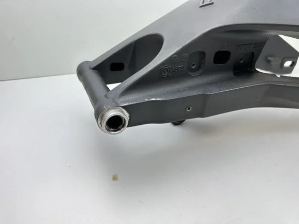 Pièce piece moto d'occasion authentique et vérifiée - Qualité garantie par Dratom Parts