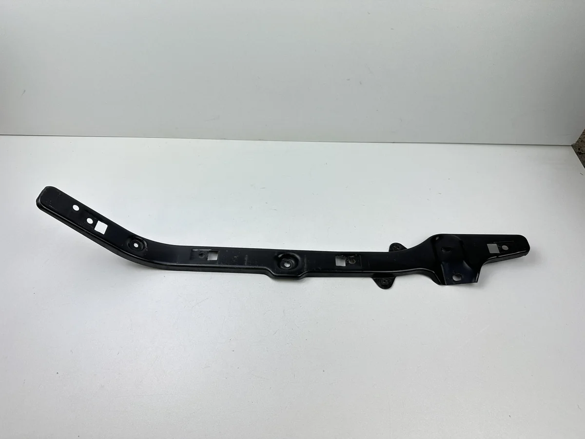 Dratom Parts piece moto 56 19 CHASSIS REPOSE PIED DROIT PIAGGIO X8 250 IE 2005-2008