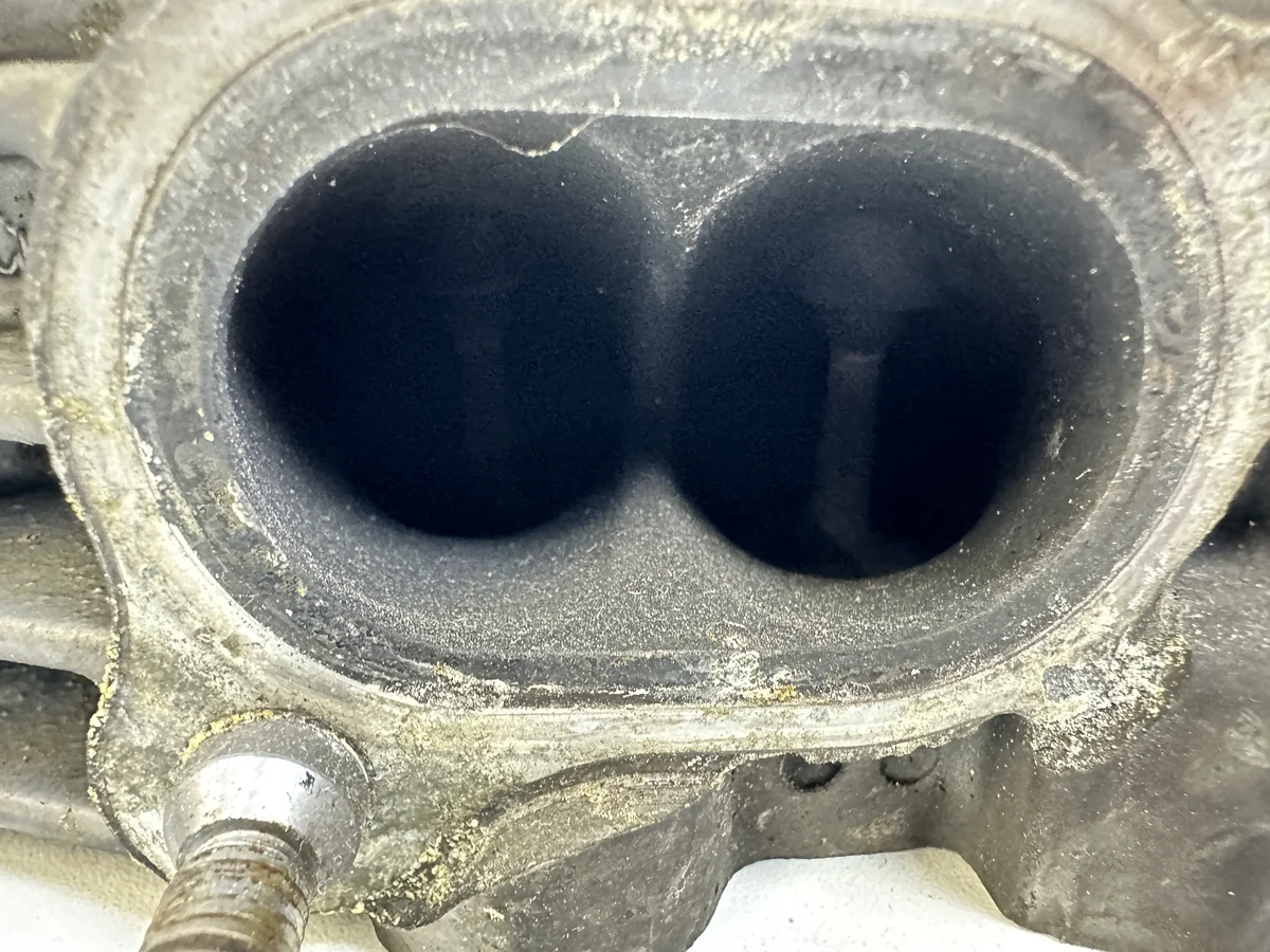 Dratom Parts piece moto 01 73 Pièce piece moto d'occasion authentique et vérifiée - Qualité garantie par Dratom Parts