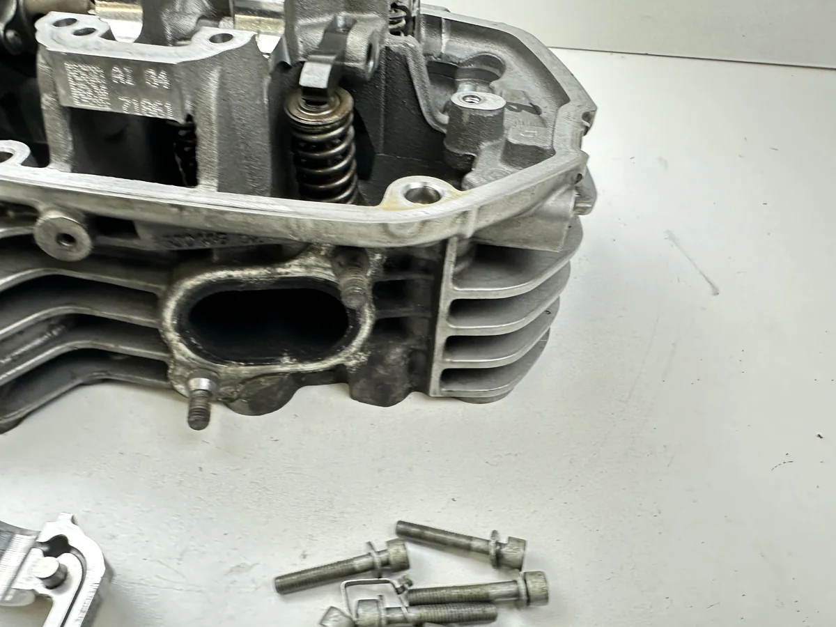 Dratom Parts piece moto 02 60 Pièce détachée piece moto d'origine contrôlée et testée - En stock chez Dratom Parts