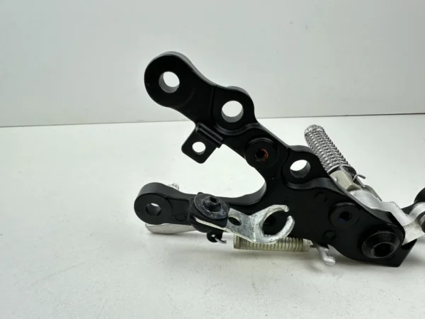 Pièce détachée piece moto d'origine contrôlée et testée - En stock chez Dratom Parts