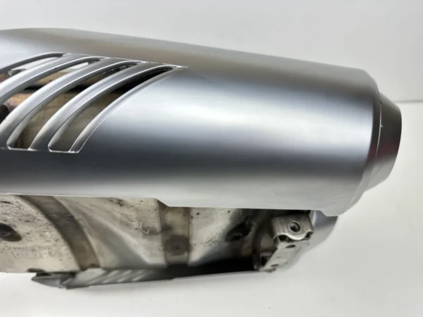 Pièce piece moto d'occasion authentique et vérifiée - Qualité garantie par Dratom Parts