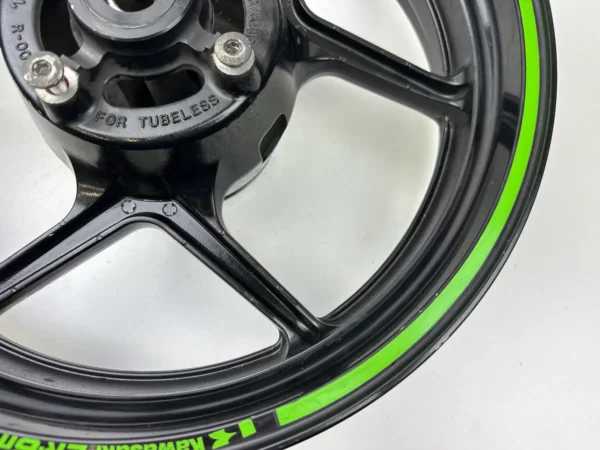 Pièce détachée piece moto d'origine contrôlée et testée - En stock chez Dratom Parts