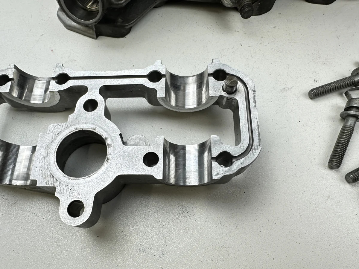 Dratom Parts piece moto 18 35 Pièce détachée piece moto d'origine contrôlée et testée - En stock chez Dratom Parts