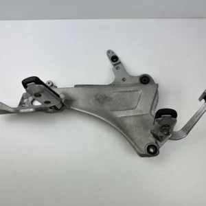 PLATINE REPOSE PIED DROITE HONDA ST 1100 PAN EUROPEAN 1990-2001