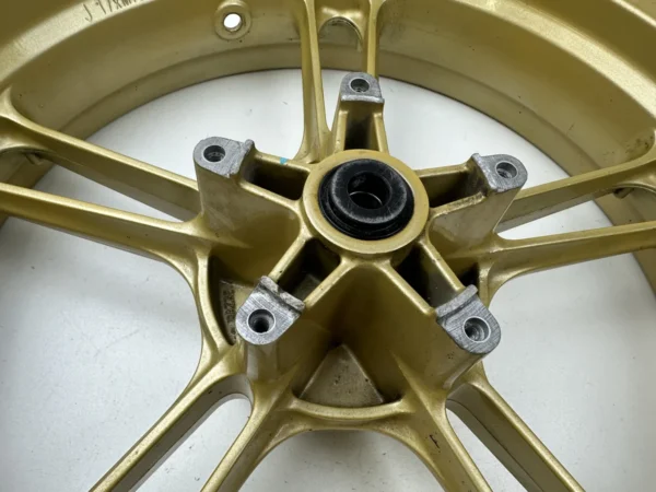 Pièce piece moto d'occasion authentique et vérifiée - Qualité garantie par Dratom Parts