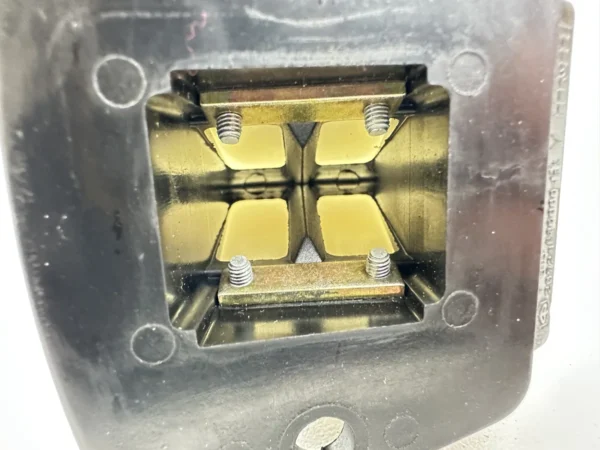 Pièce détachée piece moto d'origine contrôlée et testée - En stock chez Dratom Parts