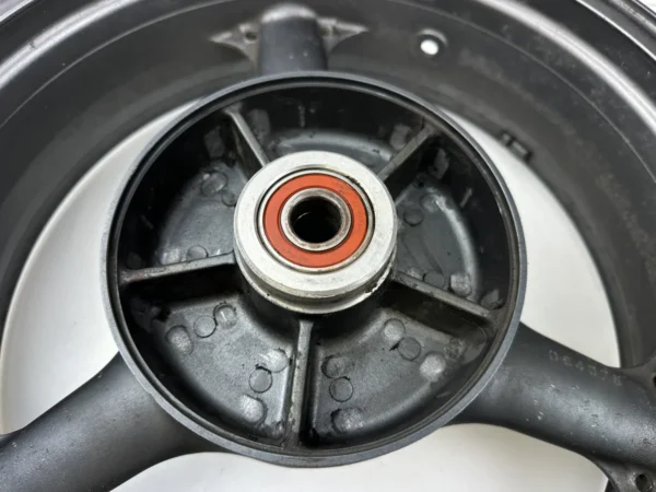 Composant piece moto d'occasion certifié en excellent état - Vendeur professionnel Dratom Parts
