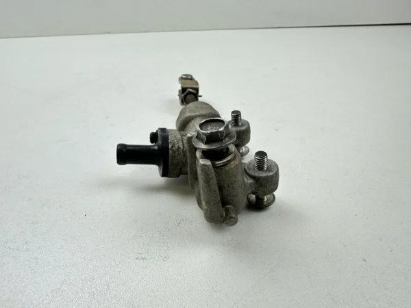 Pièce détachée piece moto d'origine contrôlée et testée - En stock chez Dratom Parts