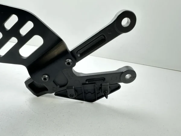 Pièce piece moto d'occasion authentique et vérifiée - Qualité garantie par Dratom Parts