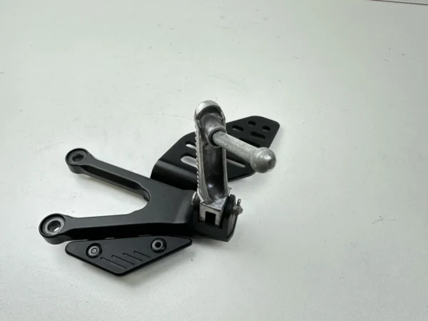 Composant piece moto d'occasion certifié en excellent état - Vendeur professionnel Dratom Parts