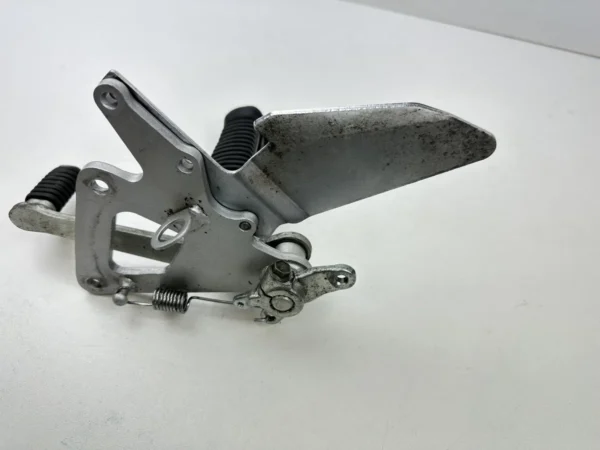 Pièce détachée piece moto d'origine contrôlée et testée - En stock chez Dratom Parts