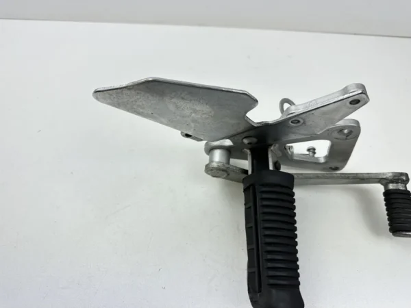 Pièce détachée piece moto d'origine contrôlée et testée - En stock chez Dratom Parts