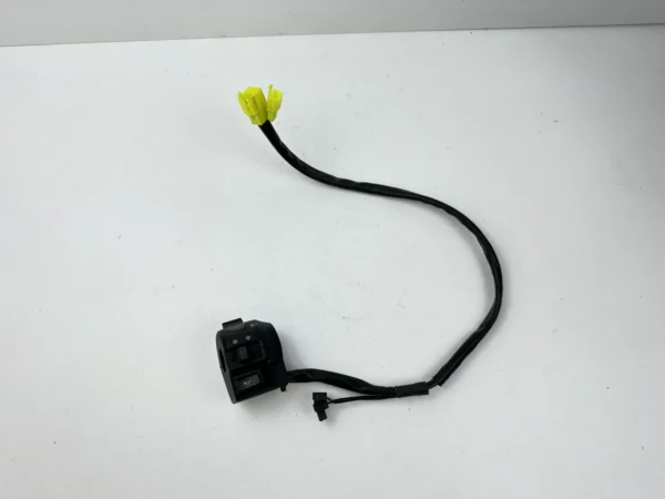 COMMODO GAUCHE SUZUKI 125 BURGMAN 2002-2007