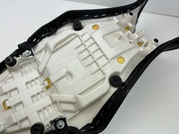 Composant piece moto d'occasion certifié en excellent état - Vendeur professionnel Dratom Parts