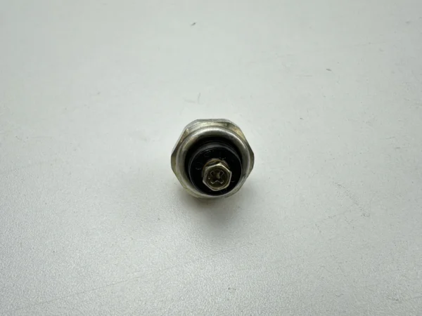 Pièce piece moto d'occasion authentique et vérifiée - Qualité garantie par Dratom Parts