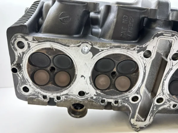 Composant piece moto d'occasion certifié en excellent état - Vendeur professionnel Dratom Parts