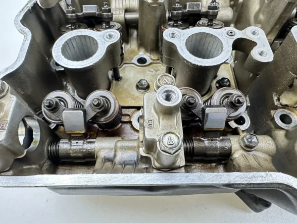 Pièce piece moto d'occasion authentique et vérifiée - Qualité garantie par Dratom Parts