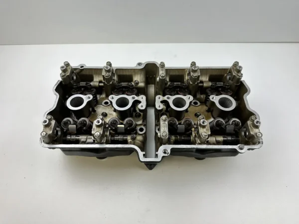Composant piece moto d'occasion certifié en excellent état - Vendeur professionnel Dratom Parts
