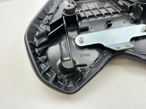 Pièce détachée piece moto d'origine contrôlée et testée - En stock chez Dratom Parts