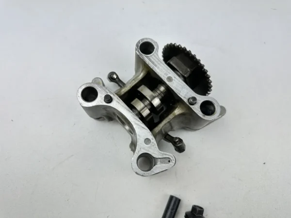 Composant piece moto d'occasion certifié en excellent état - Vendeur professionnel Dratom Parts