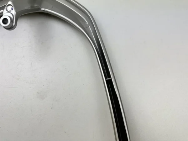 Composant piece moto d'occasion certifié en excellent état - Vendeur professionnel Dratom Parts