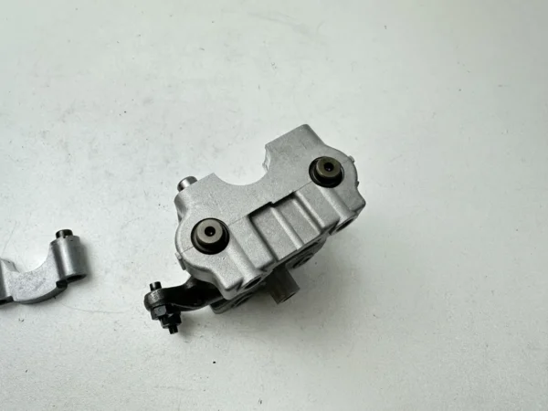 Composant piece moto d'occasion certifié en excellent état - Vendeur professionnel Dratom Parts