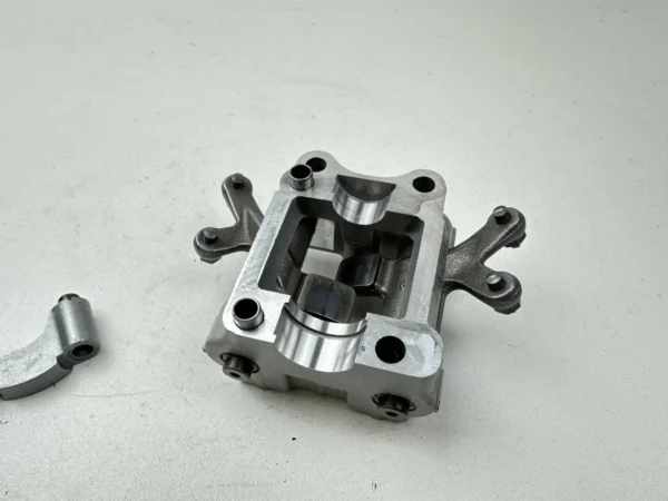 Composant piece moto d'occasion certifié en excellent état - Vendeur professionnel Dratom Parts
