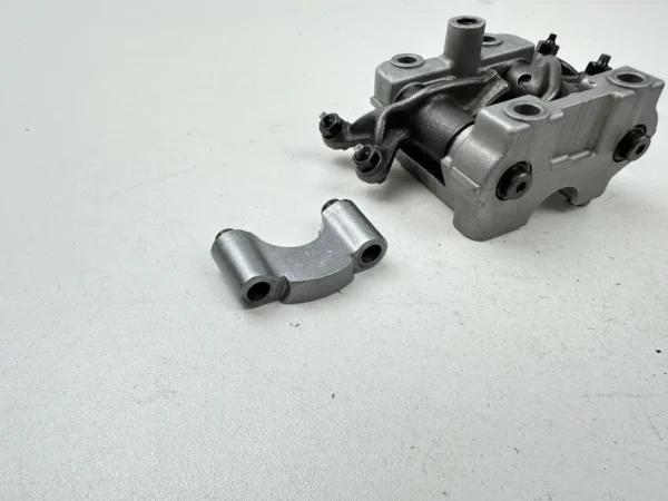 Composant piece moto d'occasion certifié en excellent état - Vendeur professionnel Dratom Parts