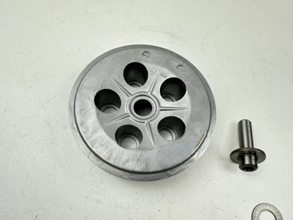 Composant piece moto d'occasion certifié en excellent état - Vendeur professionnel Dratom Parts