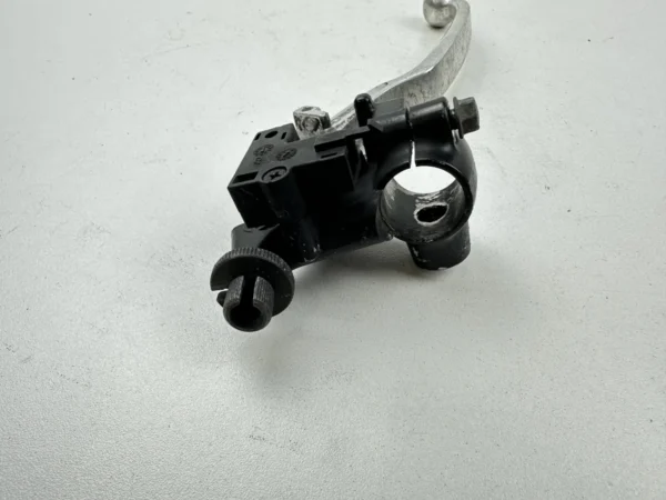 Pièce piece moto d'occasion authentique et vérifiée - Qualité garantie par Dratom Parts
