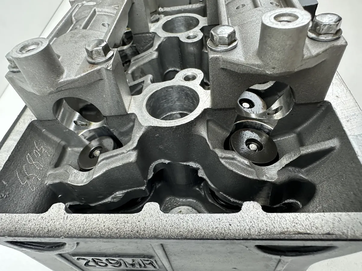 Dratom Parts piece moto 08 30 Composant piece moto d'occasion certifié en excellent état - Vendeur professionnel Dratom Parts