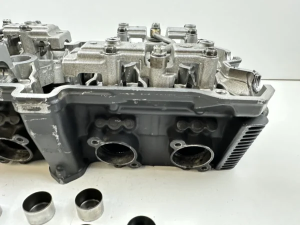 Composant piece moto d'occasion certifié en excellent état - Vendeur professionnel Dratom Parts