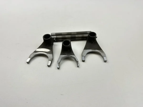 Pièce détachée piece moto d'origine contrôlée et testée - En stock chez Dratom Parts