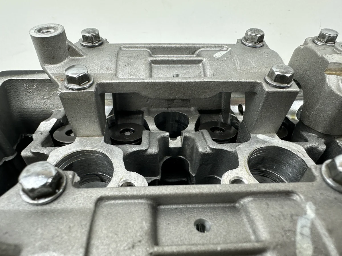 Dratom Parts piece moto 16 28 Pièce détachée piece moto d'origine contrôlée et testée - En stock chez Dratom Parts